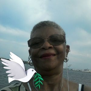 Meet your Posher, Mae